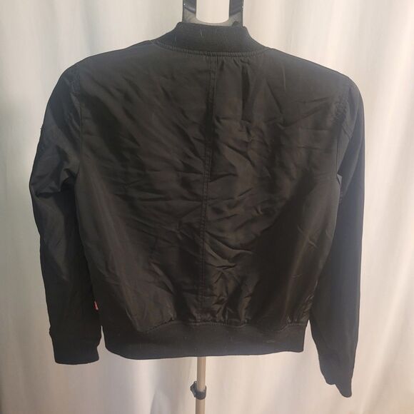 Black Levi's Bomber-Style Windbreaker with Utility Detailing - Picture 4 of 11